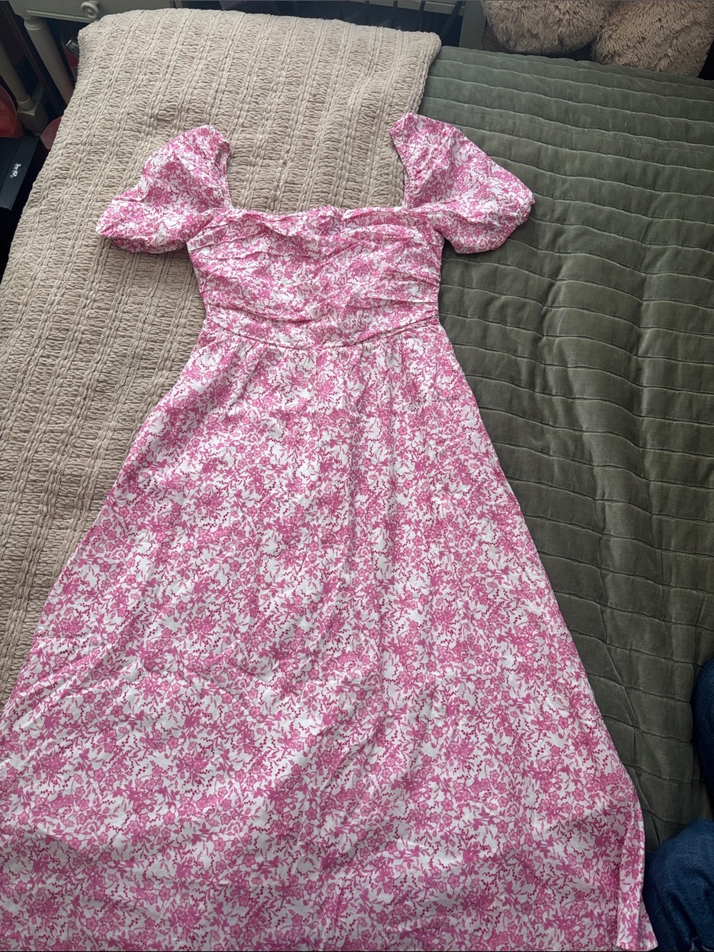 Pink Floral Maxi Dress with Puff Sleeves